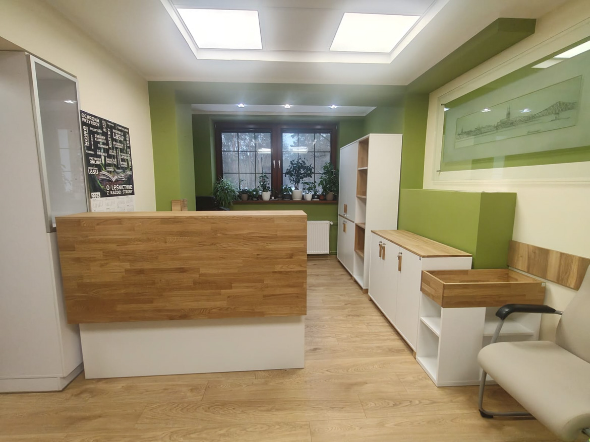 Ausstattung des Eingangs- und Empfangsbereichs für die Forstabteilung in Włocławek