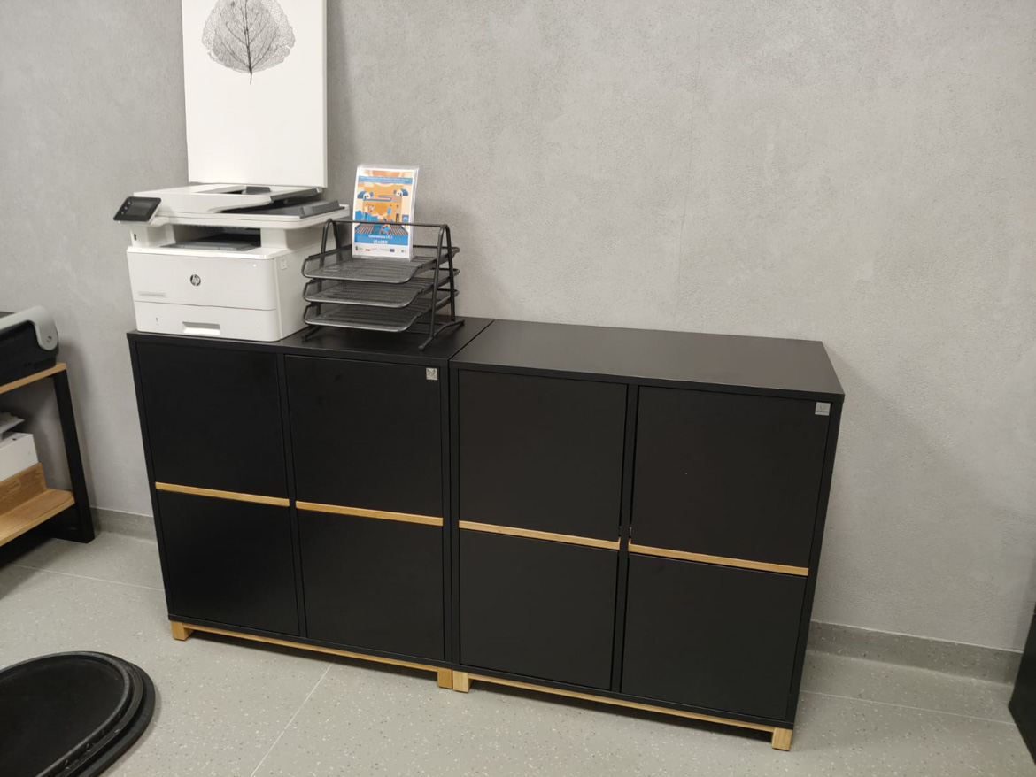 Bürokommode für einen Kunden aus Górzyca in der Woiwodschaft Lubuskie