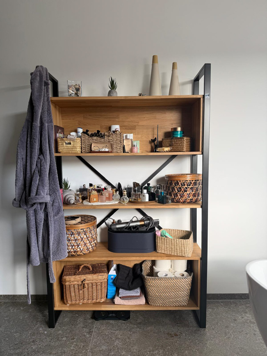 Regał Deerhorn jako element aranżacji łazienki dla Pani Natalii w Gdańsku