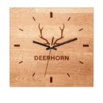 Wanduhr aus Holz für das Büro