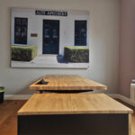 Regulierter Schreibtisch mit Sockel für die Anwaltskanzlei Ehlers und Schaefer Steuerberater in Bremen (Deutschland)