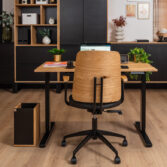 Stehschreibtisch mit Holzplatte