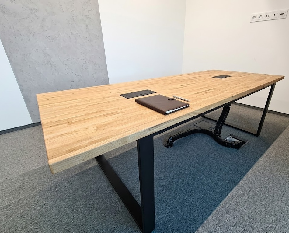 stół konferencyjny stal i drewno